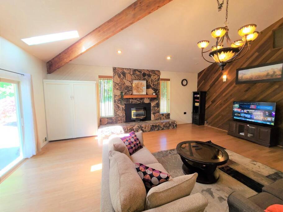 The Hideaway Villa Port Angeles Buitenkant foto